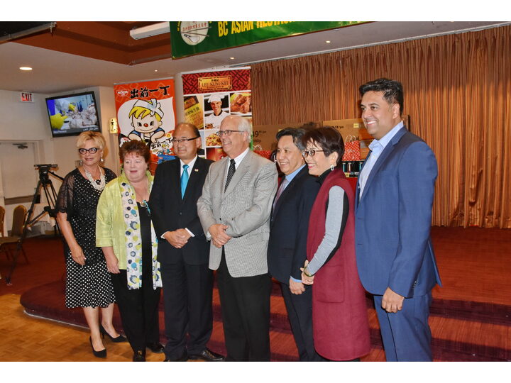 敘利亞難民迎新宴會