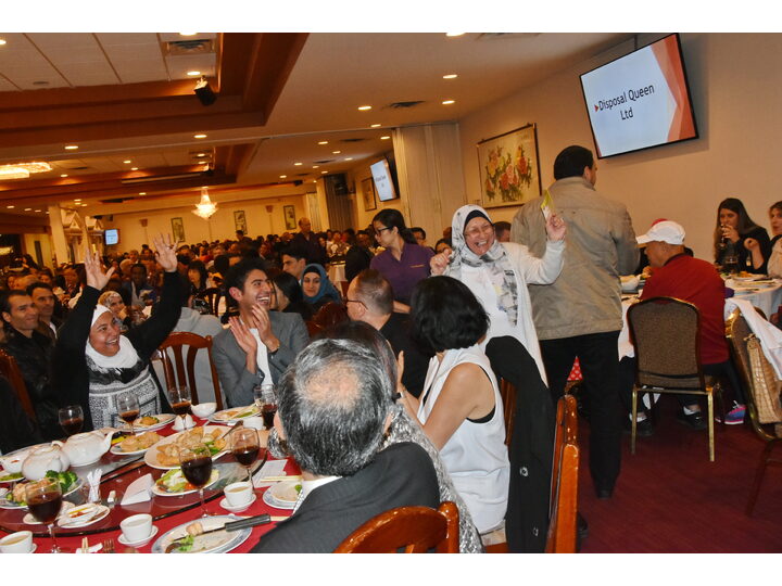 敘利亞難民迎新宴會