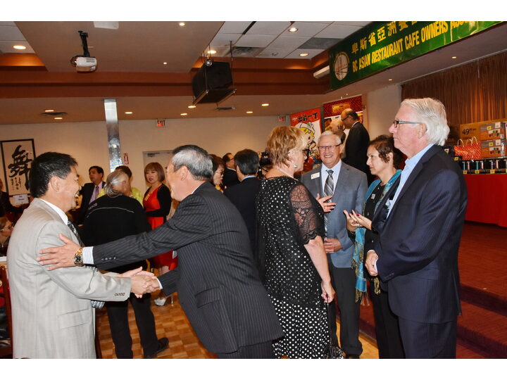 敘利亞難民迎新宴會