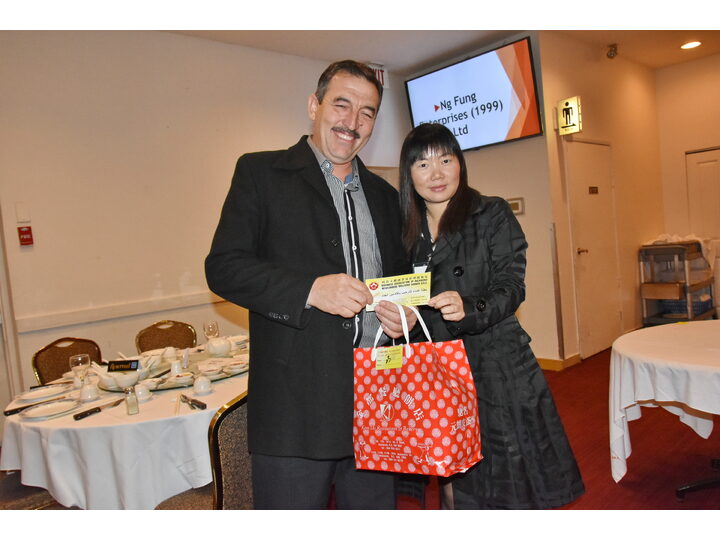 敘利亞難民迎新宴會