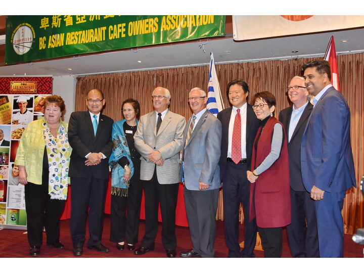 敘利亞難民迎新宴會