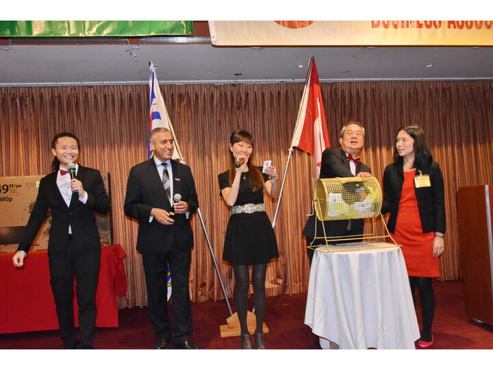 敘利亞難民迎新宴會