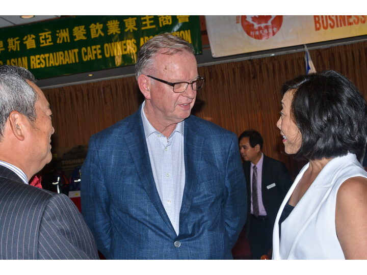 敘利亞難民迎新宴會