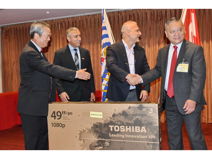 敘利亞難民迎新宴會