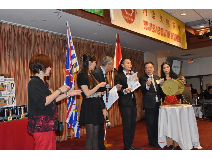 敘利亞難民迎新宴會