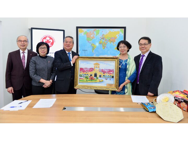 列治文總商會與越南 CAPA 訪問團簽署合作意向書