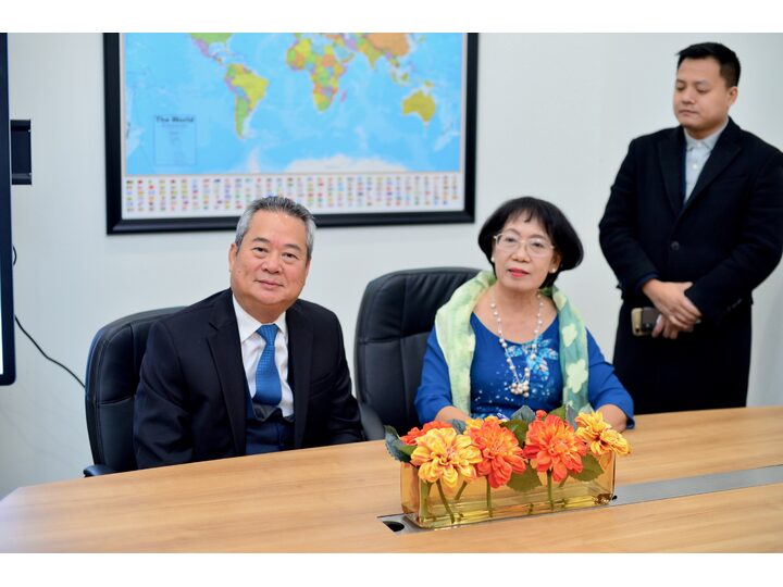 列治文總商會與越南 CAPA 訪問團簽署合作意向書